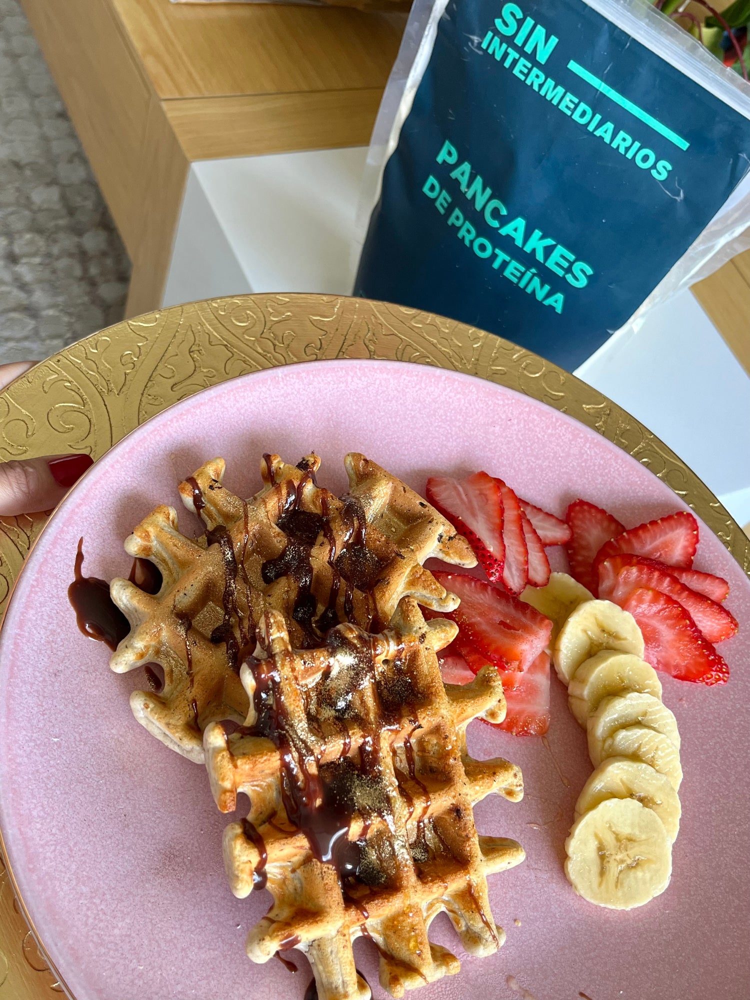 Waffles de proteína con chocolate y canela